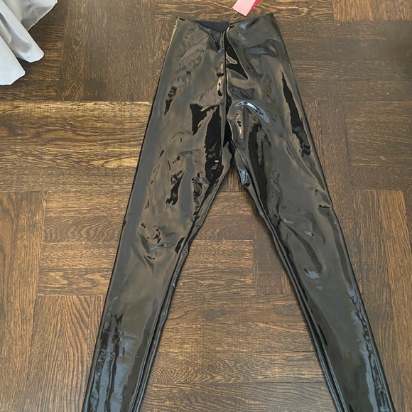 Commando Faux Leather Leggings - Picture 2 of 5